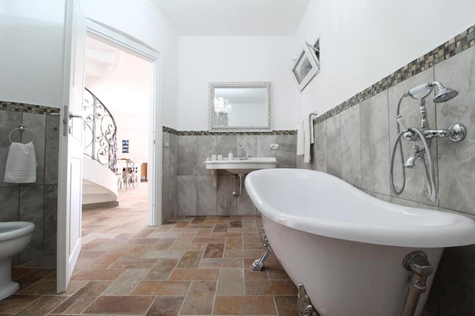 Luxury Villa Arianna Tarano Zewnętrze zdjęcie
